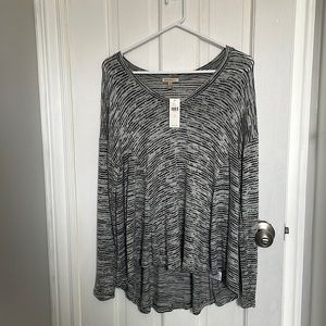 Anthropologie Bordeaux shirt size small.